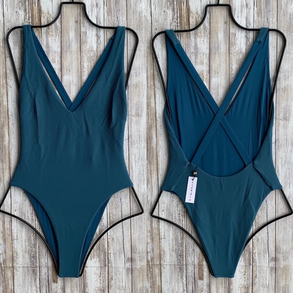 Vitamin A Swim ALANA Classic Coverage One Piece - Picture 4 of 15